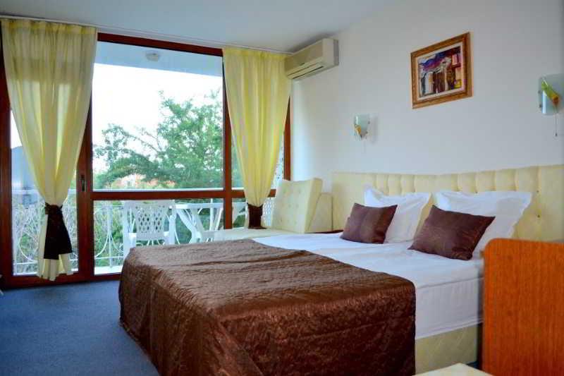 Sunshine Pearl Family Hotel Kavarna Bagian luar foto